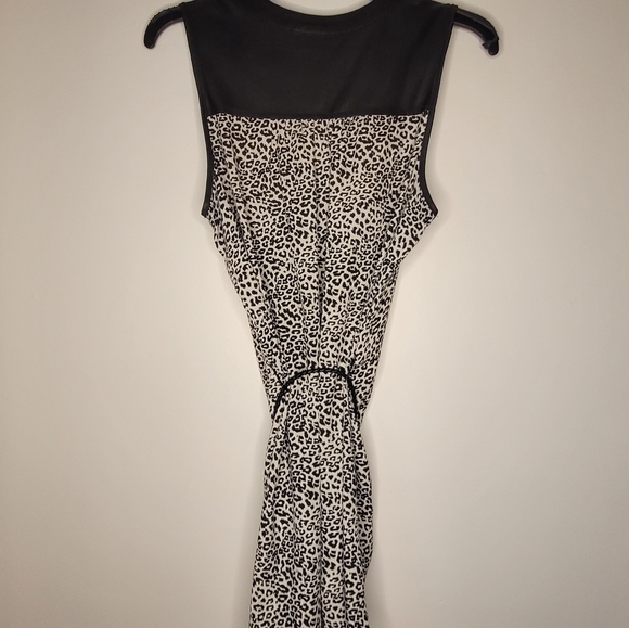 🌻 2/$30 🌻 | BCX | Animal Print Sleeveless Tunic - Picture 12 of 12